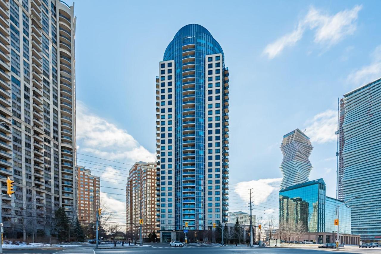 Luxury Apartments In Mississauga Exterior foto